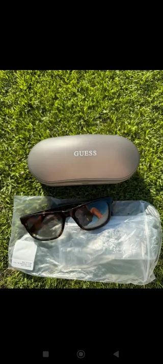 Gafas de sol Guess marrones nuevas