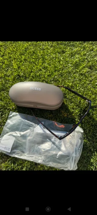 Gafas de sol Guess marrones nuevas