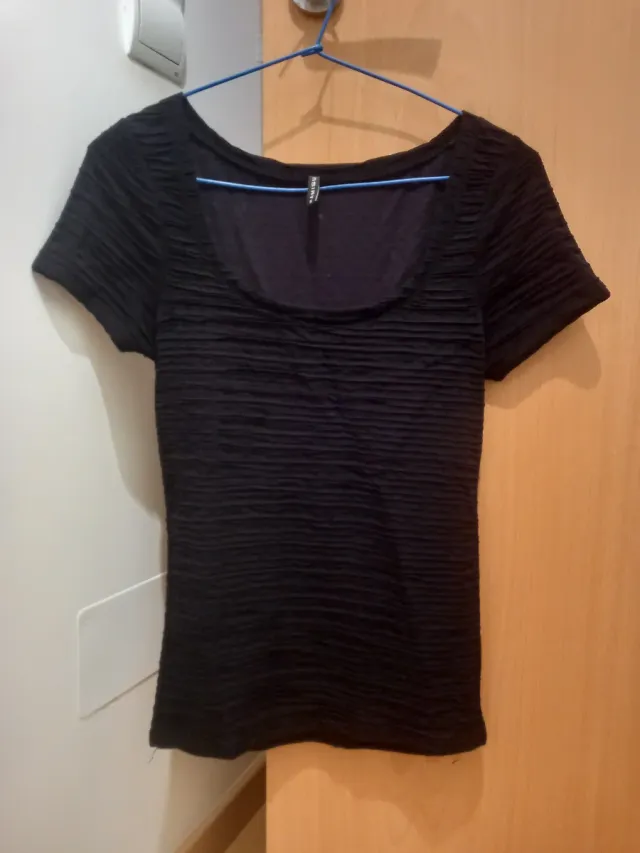 Camiseta negra manga corta Amisu