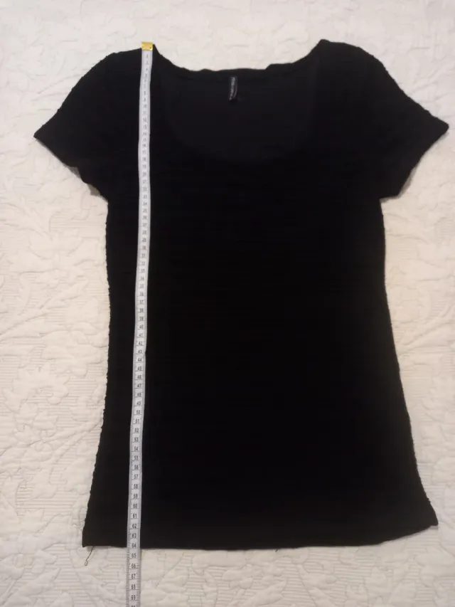 Camiseta negra manga corta Amisu