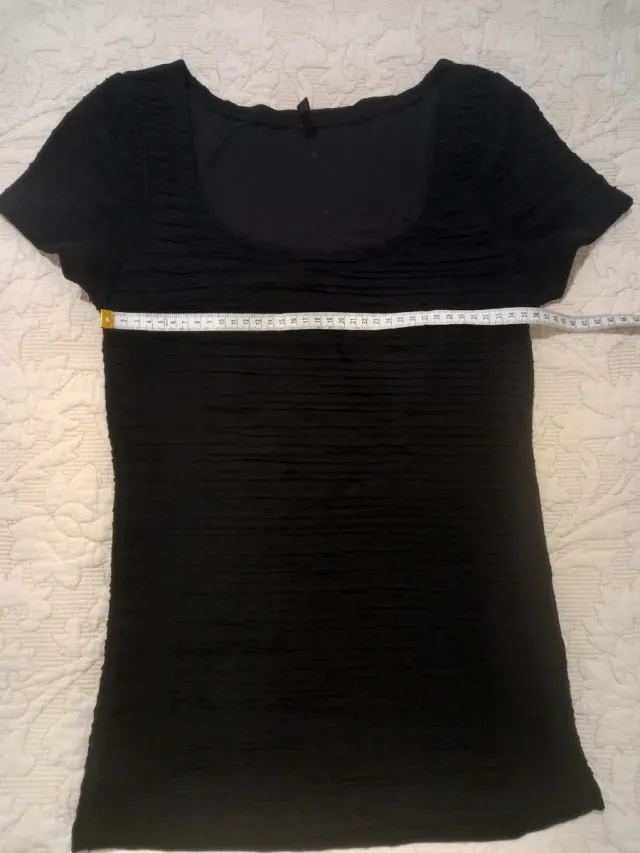 Camiseta negra manga corta Amisu