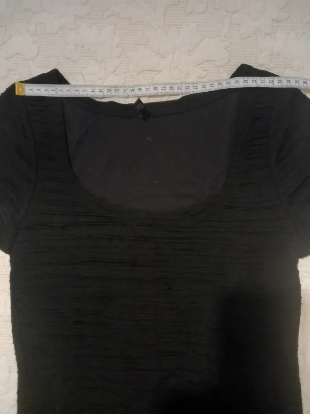 Camiseta negra manga corta Amisu