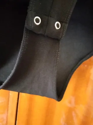 Body Bershka negro con aro