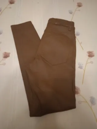Pantalón Stradivarius Marrón