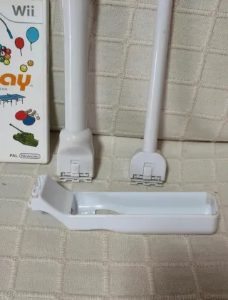 Lote: Wii Play + Accesorios