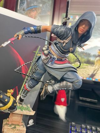 Figura Assassin's Creed Shadows PS5 + Juego
