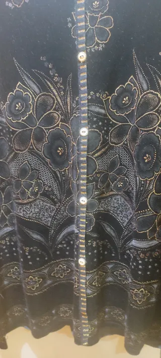 Jersey sedoso de mujer negro y dorado