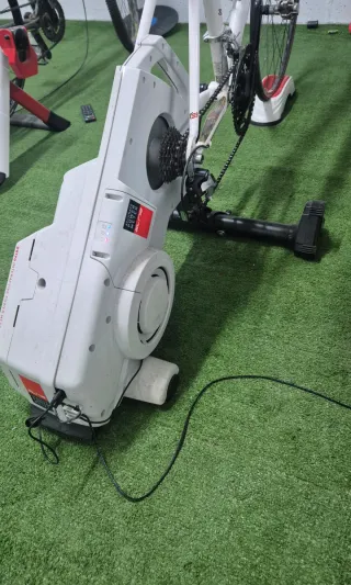 Rodillo Elite Drivo + Bicicleta Carretera