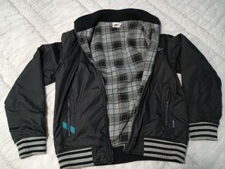 Cazadora Nike Reversible Negra y Multicolor