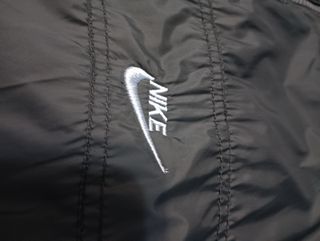 Cazadora Nike Reversible Negra y Multicolor