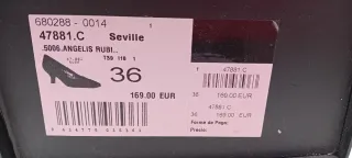 Zapatos de tacón carmesí Ursula Mascaró