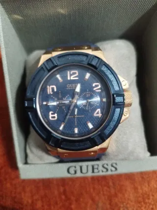 Reloj Guess  Azul y Dorado