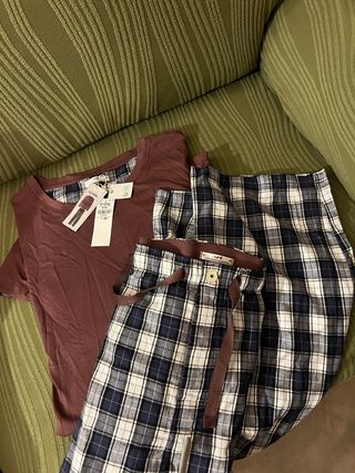 Pijama nuevo con etiquetas
