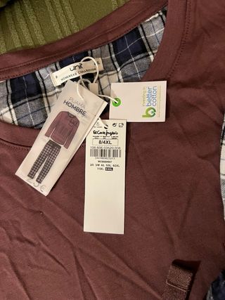 Pijama nuevo con etiquetas