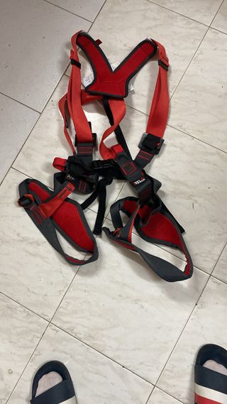 2 Arneses Quatum 361 Nuevos