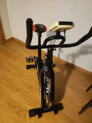 Bicicleta Estática o de Spinning Negra