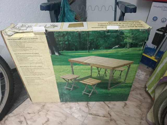 Mesa y sillas maletin