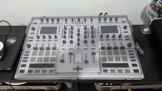 Controlador DJ Traktor Kontrol S8+funda y protecto