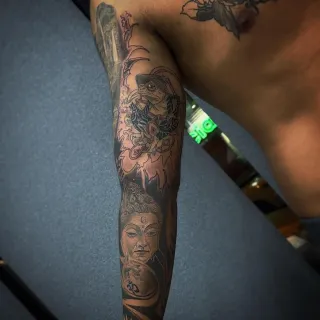 Tatuajes económicos