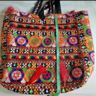 Bolso tipo shopper bordado multicolor
