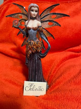 Fata Les Alpes con targhetta Felicità