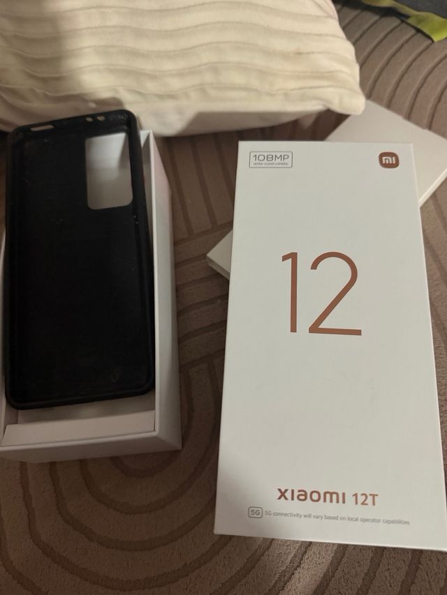 Xiaomi 12T em bom estado