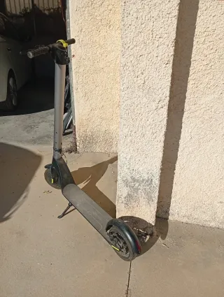 Patinete Eléctrico Cecotec Bongo
