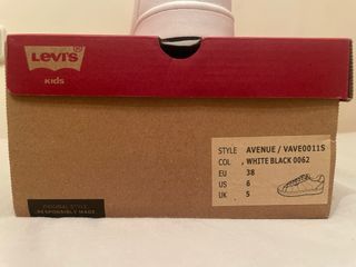 Zapatillas Levi's Kids Avenue Blancas y Negras