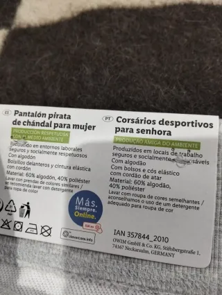 Pantalones deportivos grises capri