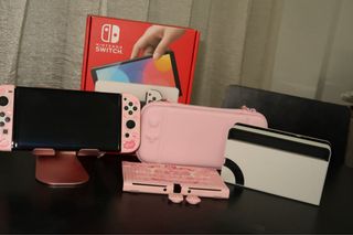Nintendo Switch OLED Bianca