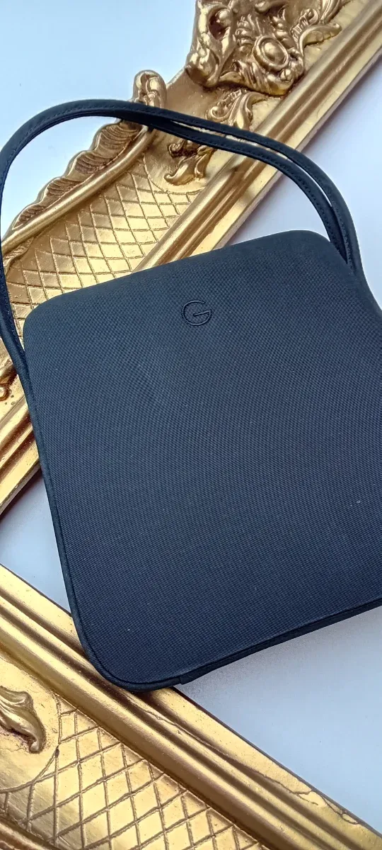 Bolso de fiesta negro satén