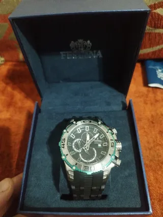 Reloj Festina Cronógrafo Negro y Plateado