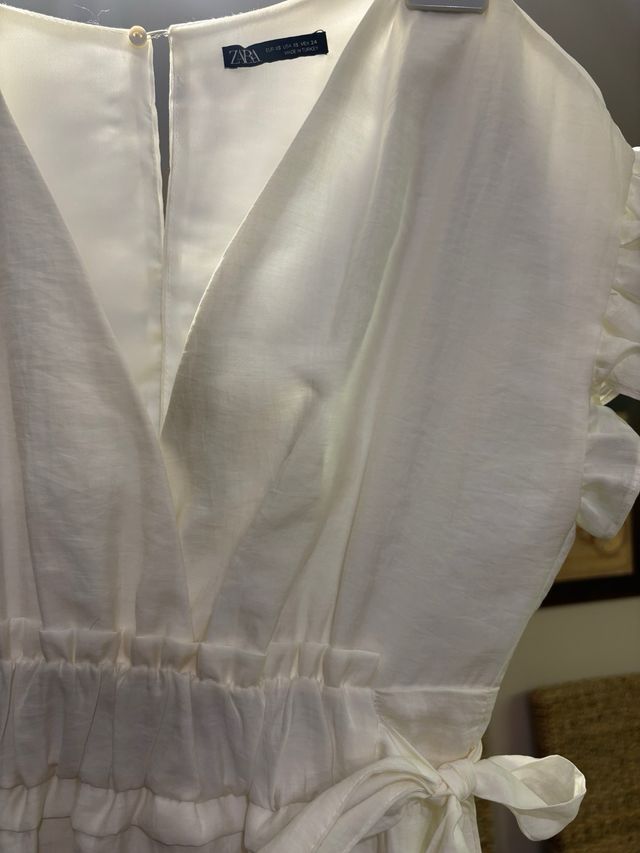 Vestido blanco con lazada