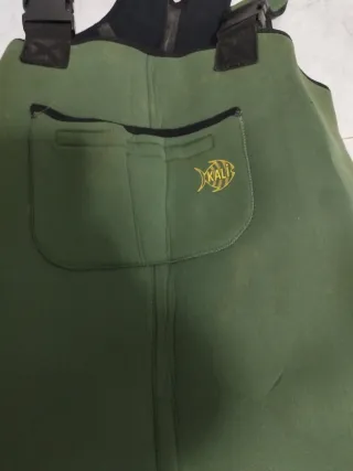 Vadeador de pesca verde