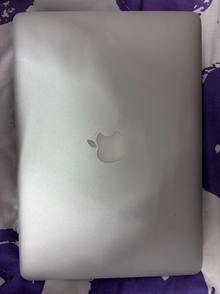 MacBook Air 8GB Plata