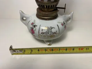 Lampada a olio vintage decorata