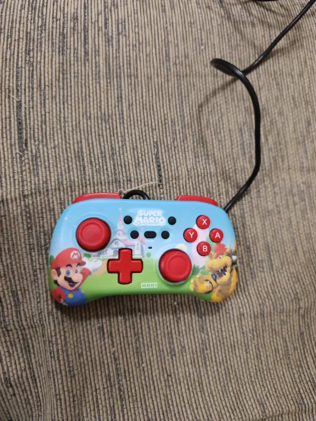 Mando HORI Super Mario para Nintendo Switch 1