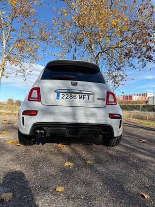 Abarth F595 2023