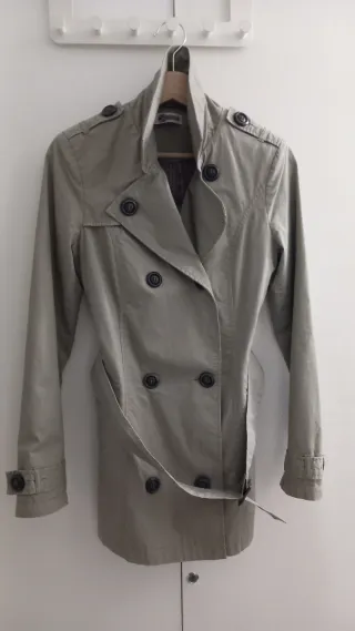 Gabardina Stradivarius Beige Talla S