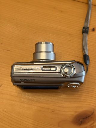 Digicam vintage Fujifilm A900 – Compacta 9MP