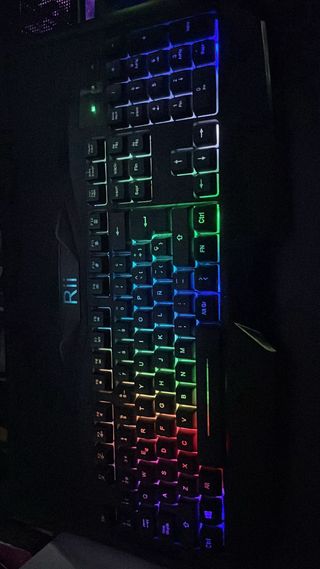 Pc Lenovo + Teclado Y Raton