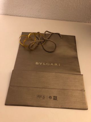 Bolsa de regalo Bvlgari dorada