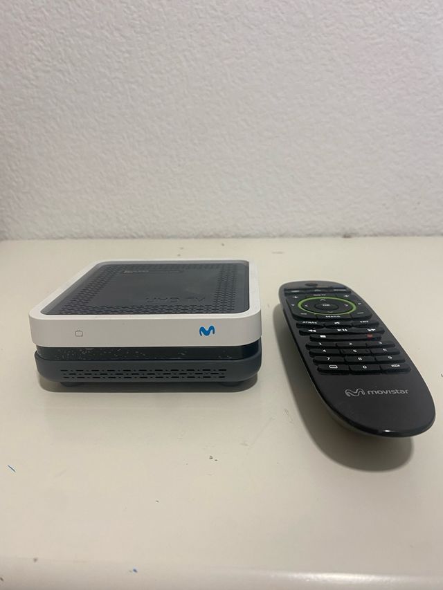 Decoder e Telecomando UHD Movistar+