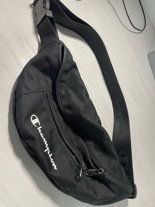 Riñonera Champion Negra
