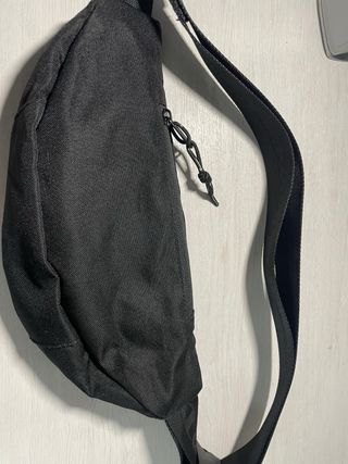 Riñonera Champion Negra