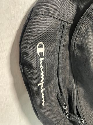 Riñonera Champion Negra