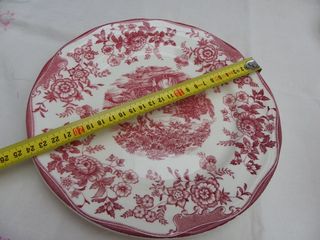 Platillo decorativo rojo y blanco