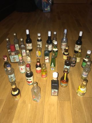 Collezione Bottiglie Miniatura Anni '80