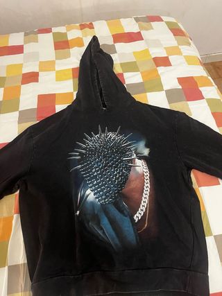 Sudadera con estampado gráfico