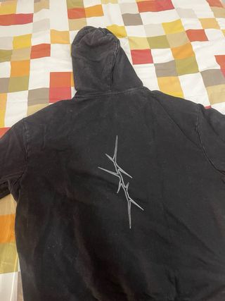 Sudadera con estampado gráfico